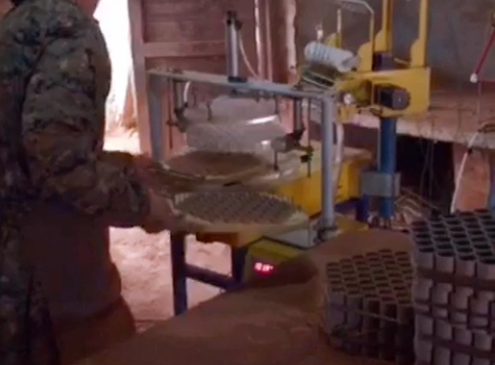 ���v���������Ͳ�����C